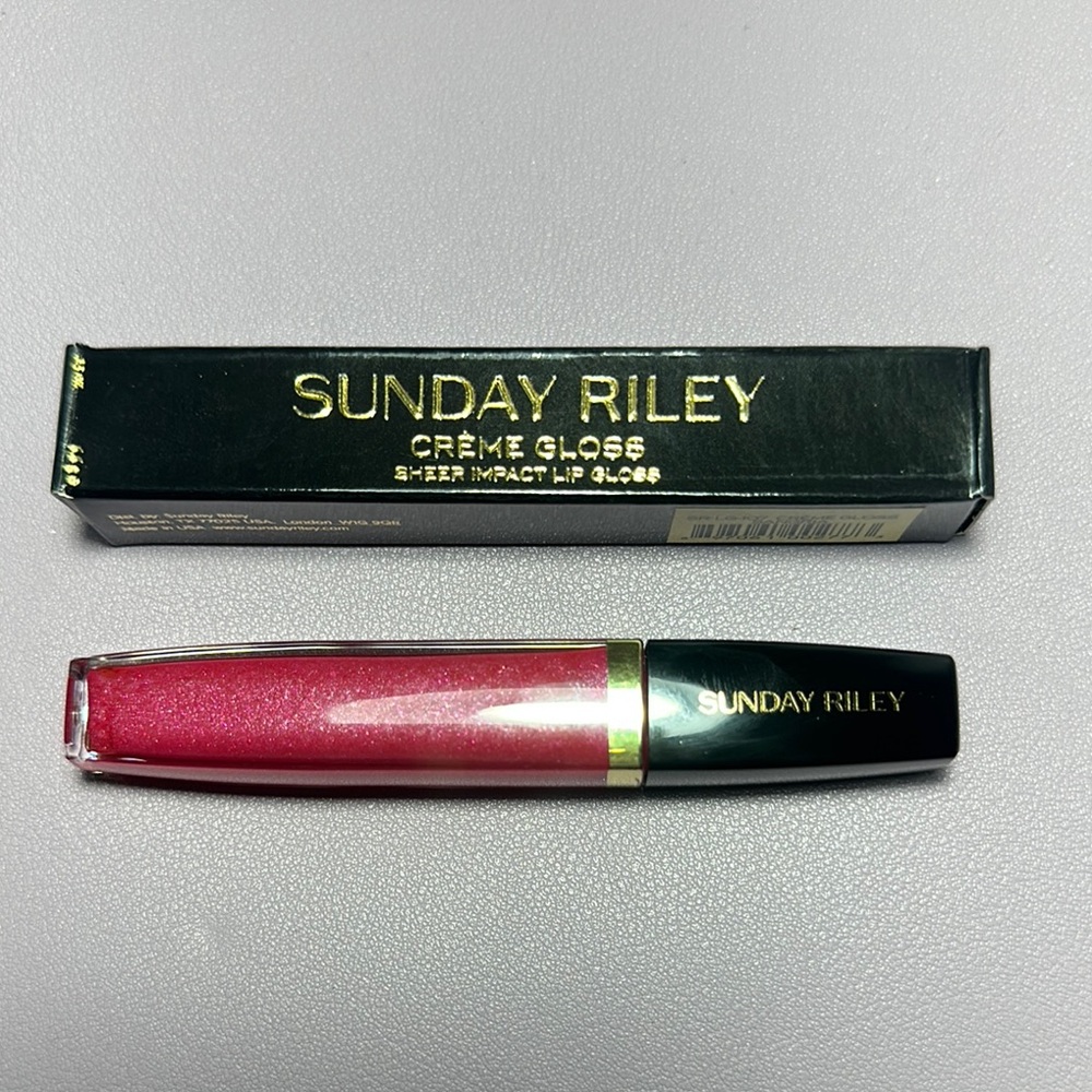 Sunday Riley Crème Gloss Sheer Impact Lip Gloss in Sangria